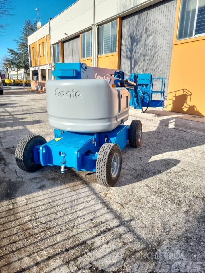 Genie Z45/25DCJ Plataformas con brazo de elevación manual