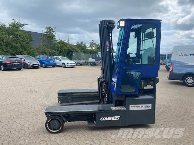 Combilift C4500E Montacargas de 4 vías