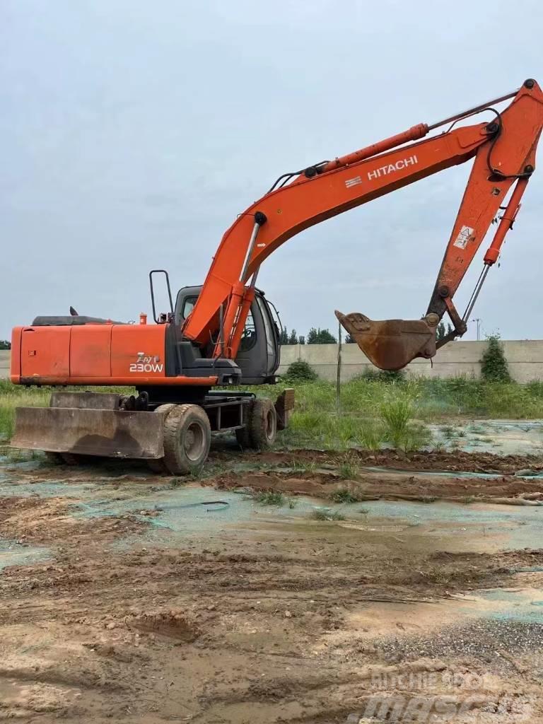 Hitachi ZAXIS230W Excavadoras de ruedas