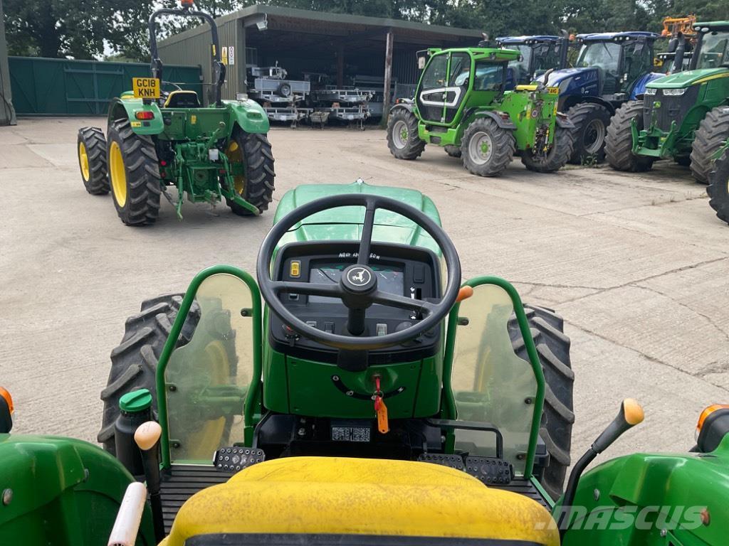 John Deere 5050E Tractores