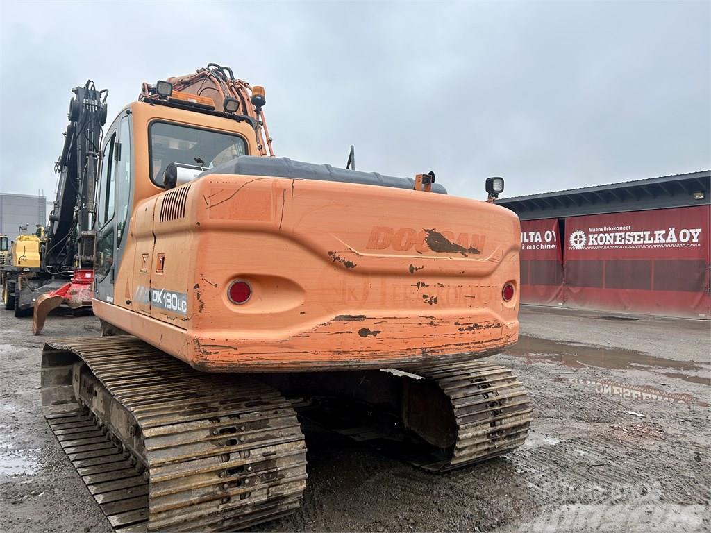 Doosan DX180LC PYÖRITTÄJÄLLÄ Excavadoras sobre orugas