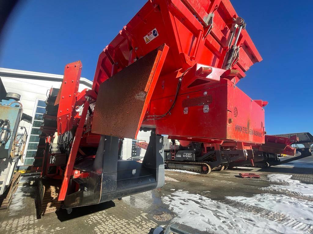 Sandvik QS331HS Trituradoras móviles