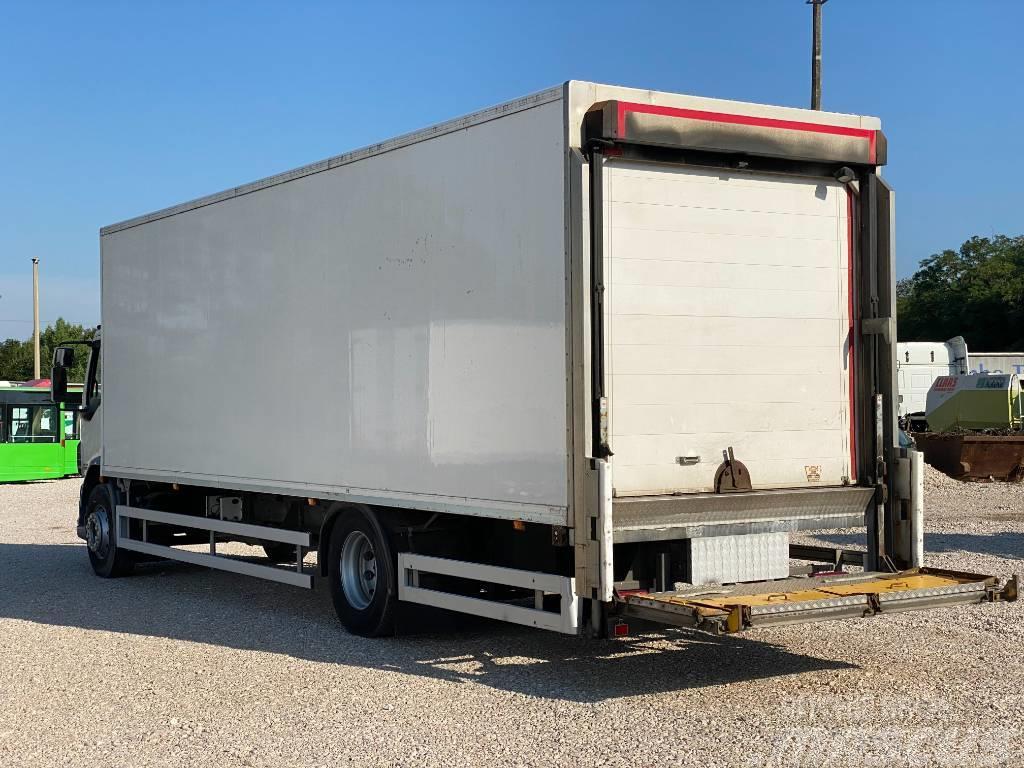 DAF LF55.220 Camiones con temperatura controlada