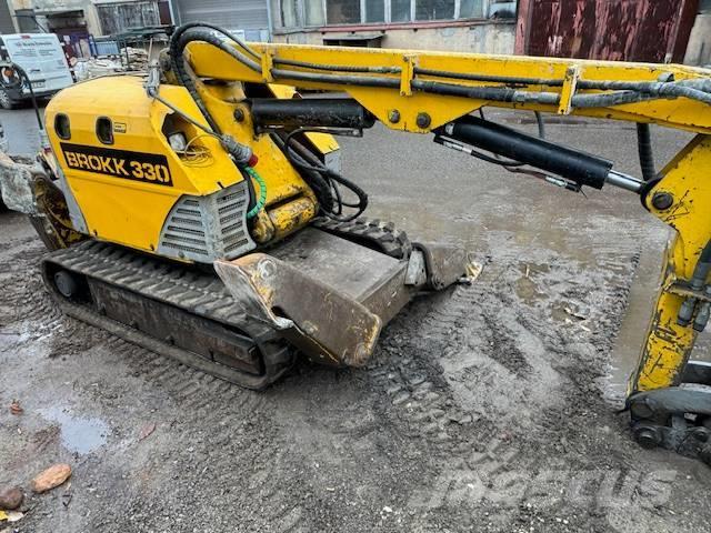 Brokk 330 Excavadoras de demolición