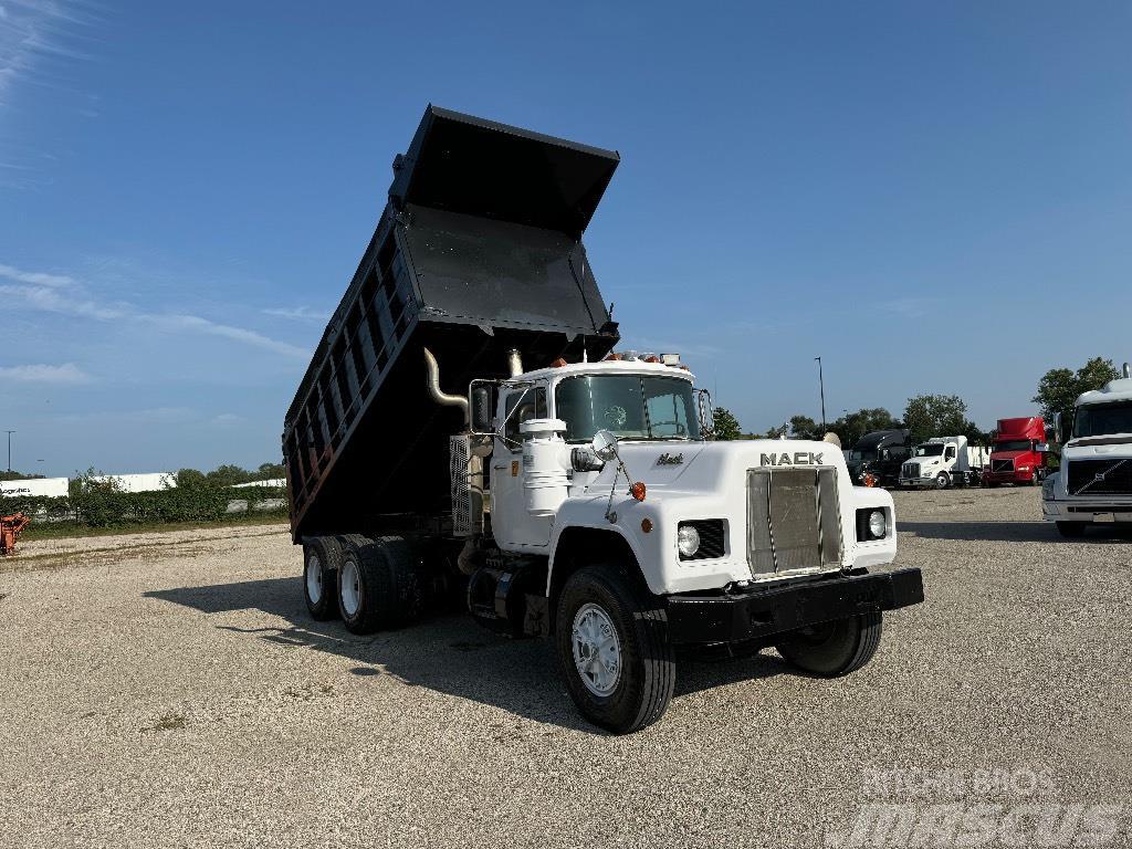 Mack RD688S Bañeras basculantes usadas