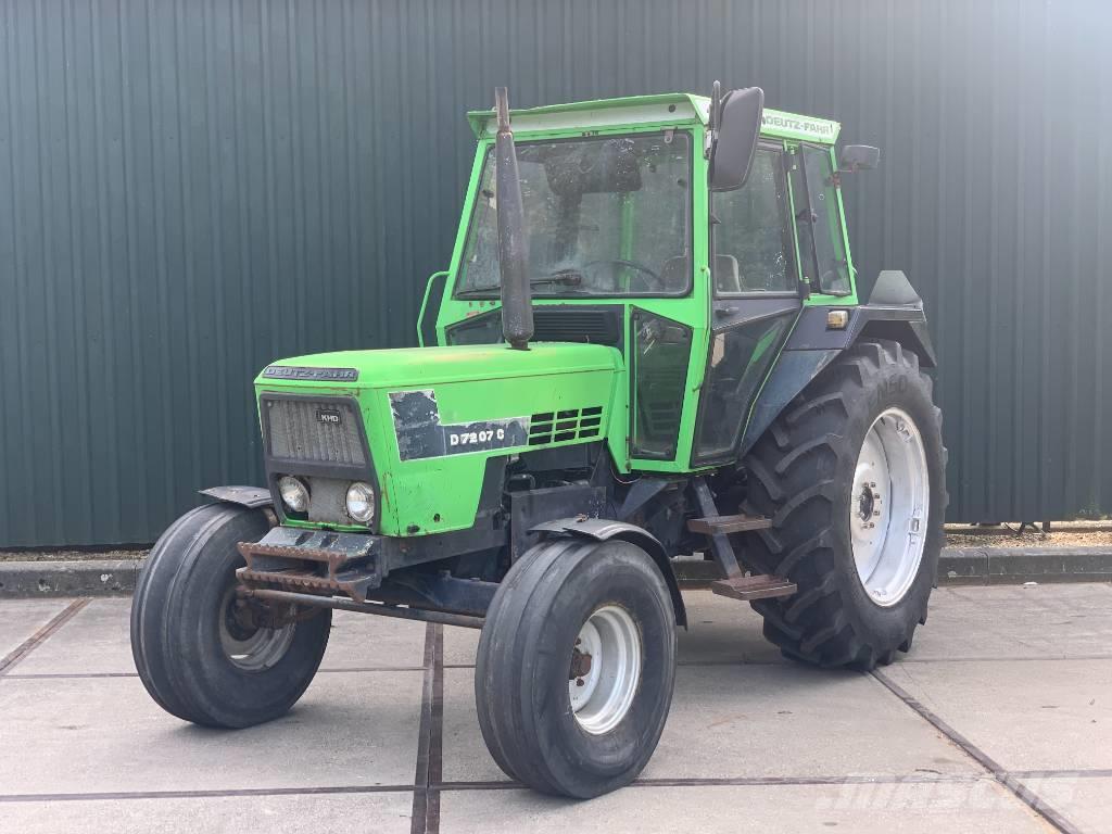 Deutz-Fahr D7207C Tractores