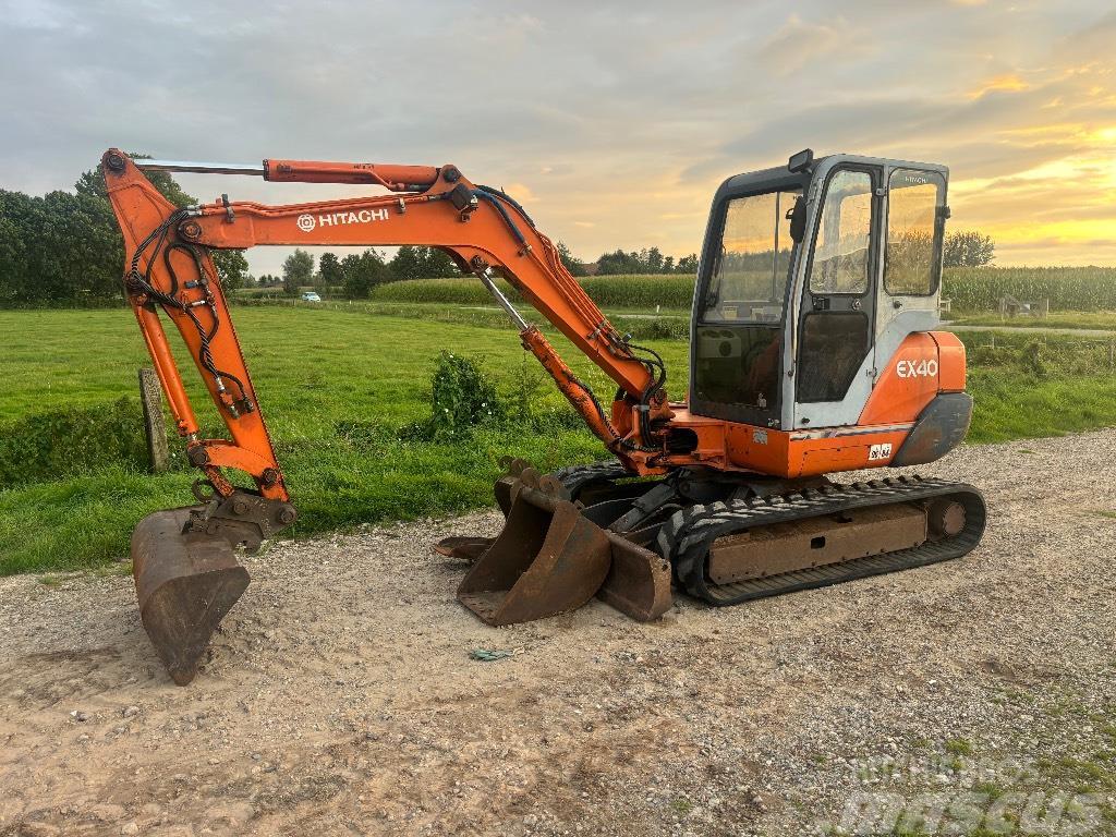 Hitachi EX 40 Miniexcavadoras