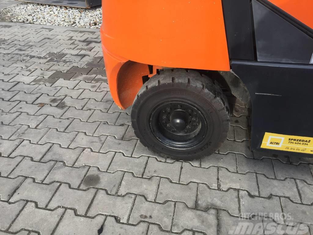 Doosan D30 G Camiones diesel