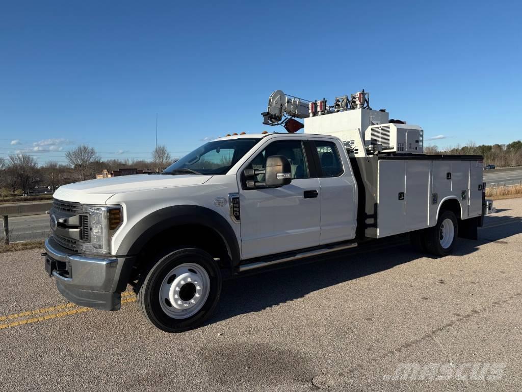 Ford F 550 Caja abierta/laterales abatibles