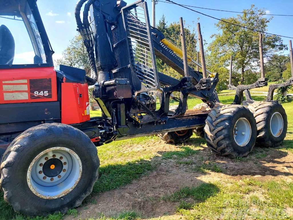 Komatsu F845 Transportadoras