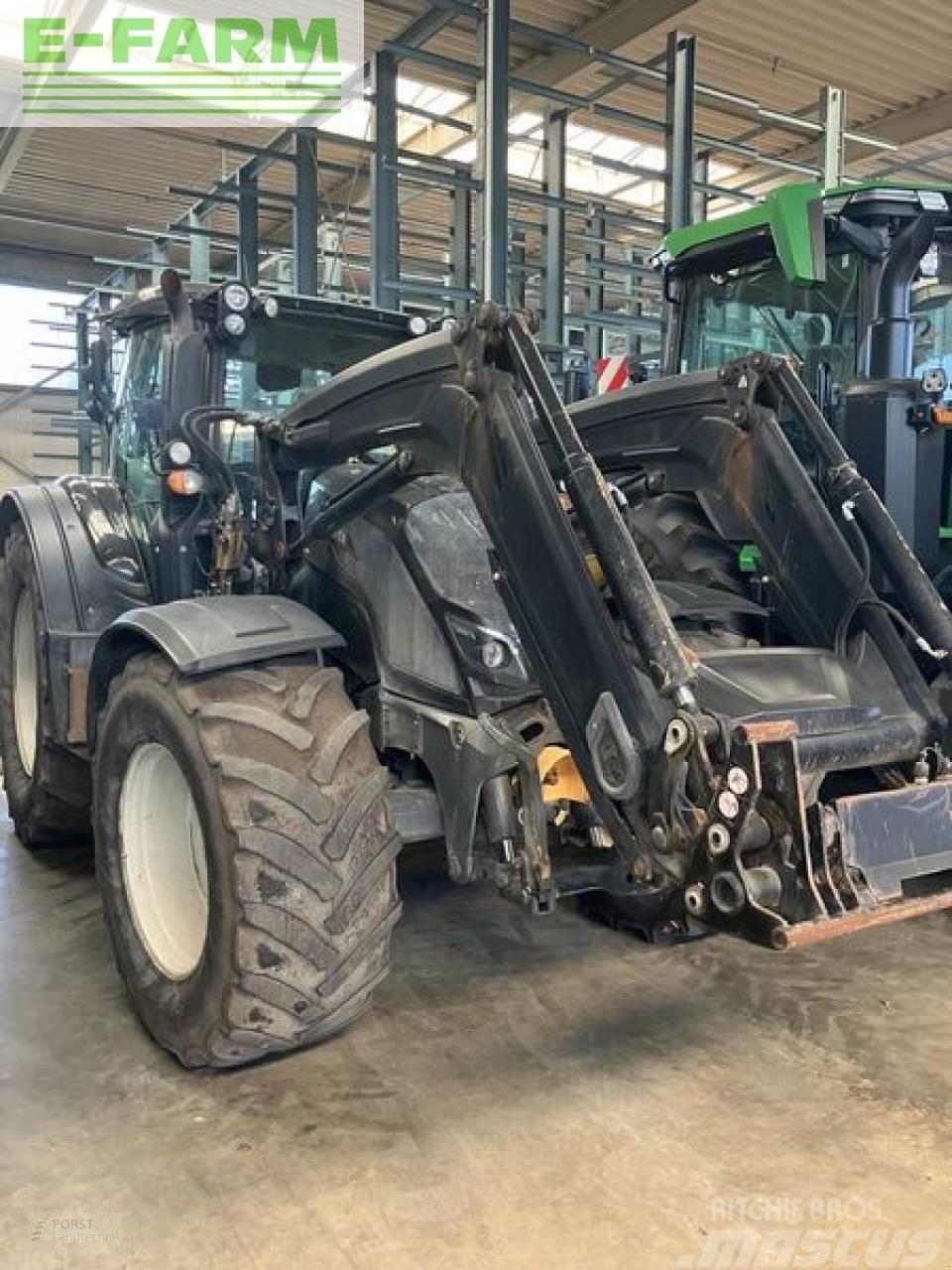 Valtra n174 Tractores