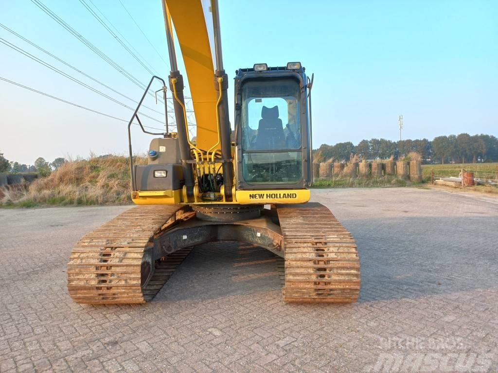 New Holland 215C Excavadoras sobre orugas