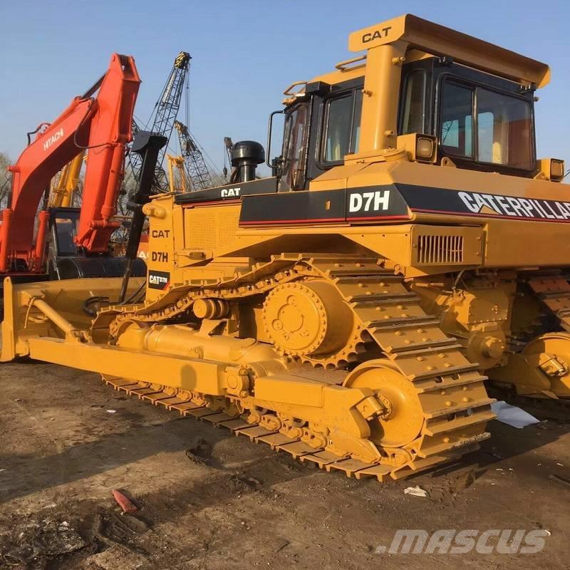 CAT D7H Buldozer sobre oruga