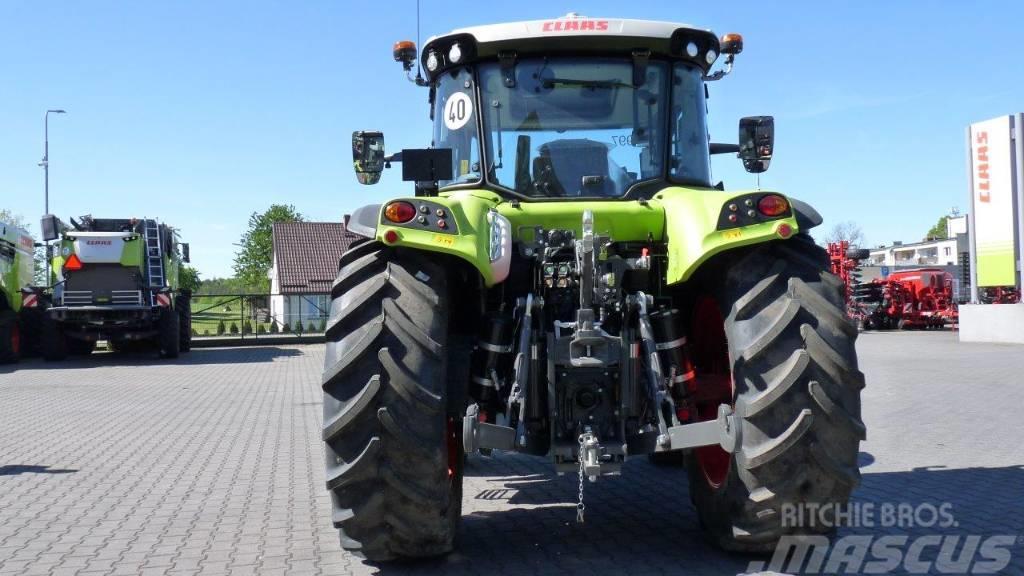 CLAAS ARION 450 Tractores