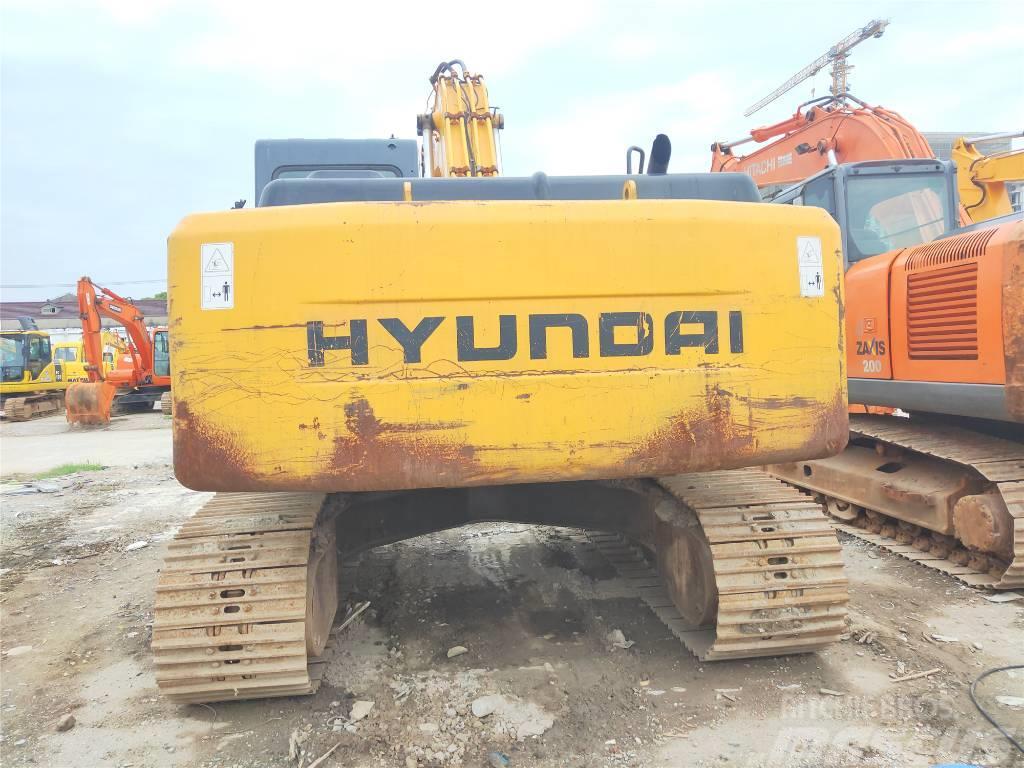 Hyundai R225LC-7 Excavadoras sobre orugas