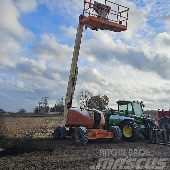 JLG 600AJ Plataformas con brazo de elevación manual