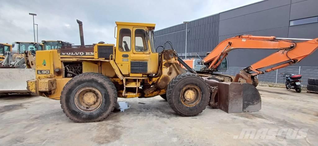 Volvo L 90 Cargadoras sobre ruedas