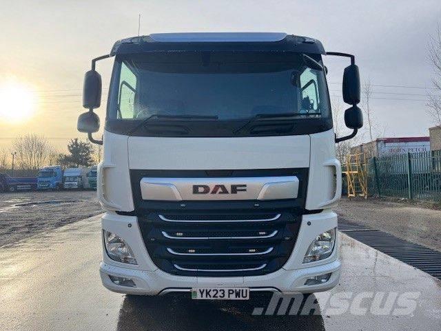 DAF CF 450 Camiones de superficie plana/cabrestantes