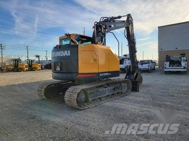 Hyundai HX130 Excavadoras sobre orugas