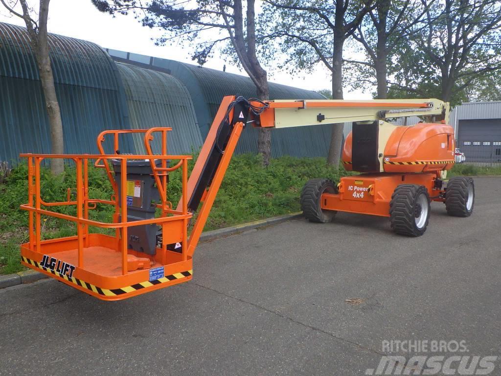 JLG 800AJ Plataformas con brazo de elevación manual