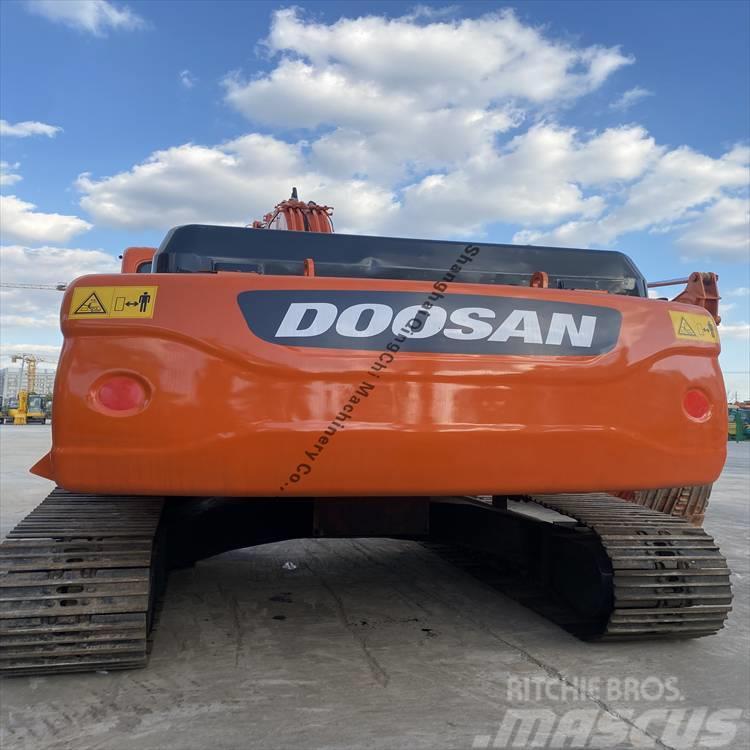 Doosan DX 300 Excavadoras sobre orugas