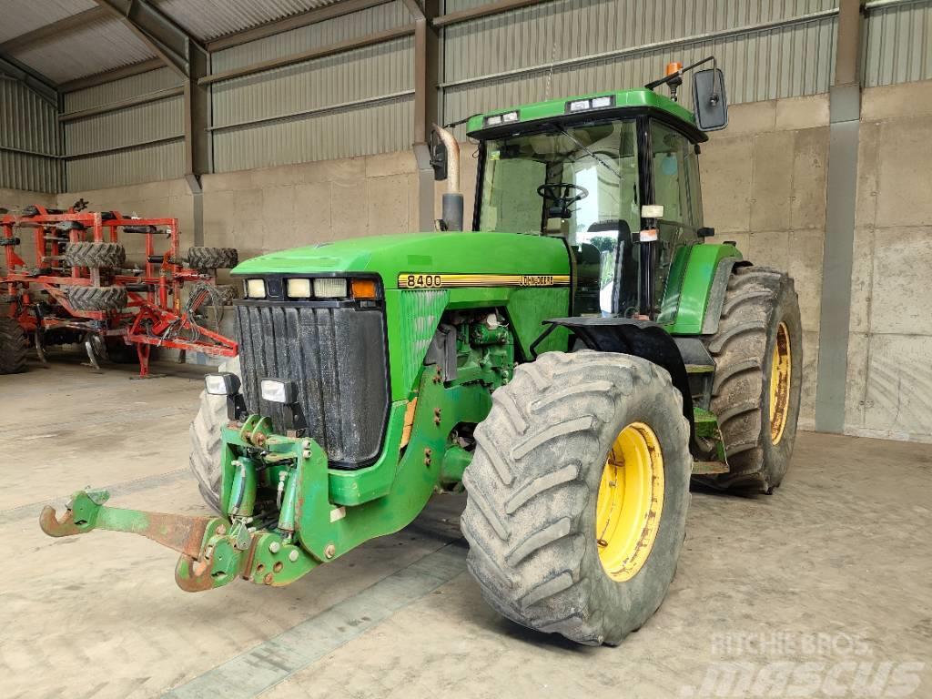 John Deere 8400 Tractores