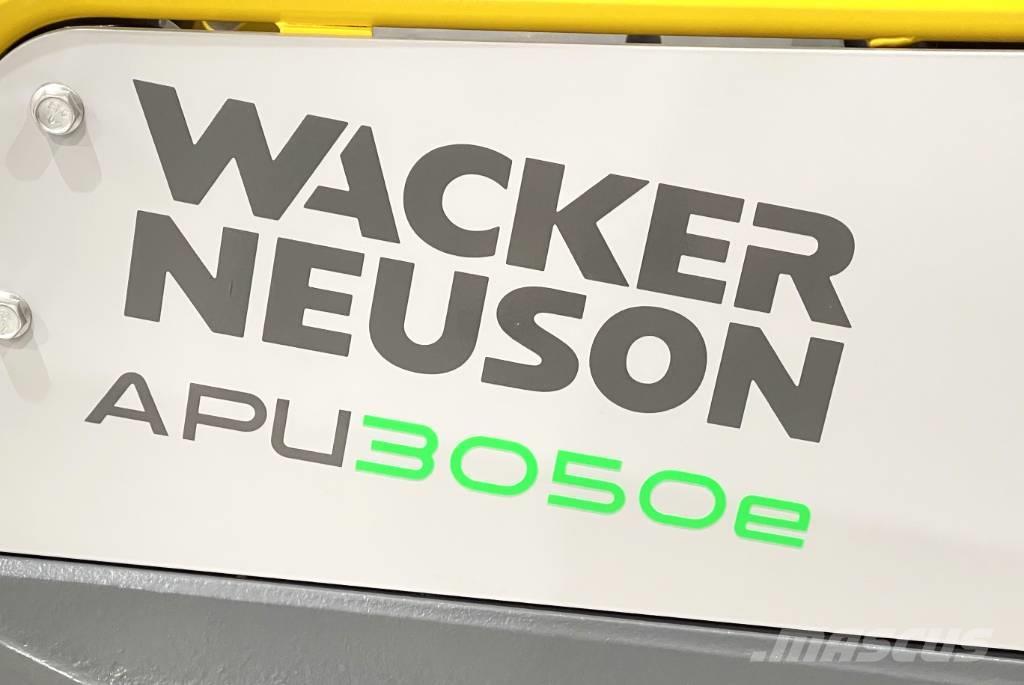 Wacker Neuson APU3050E Placas compactadoras