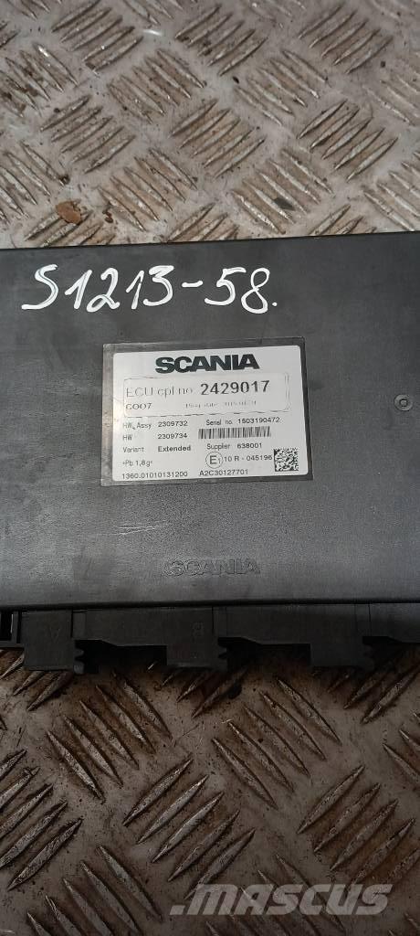 Scania R440  2429017 Componentes electrónicos