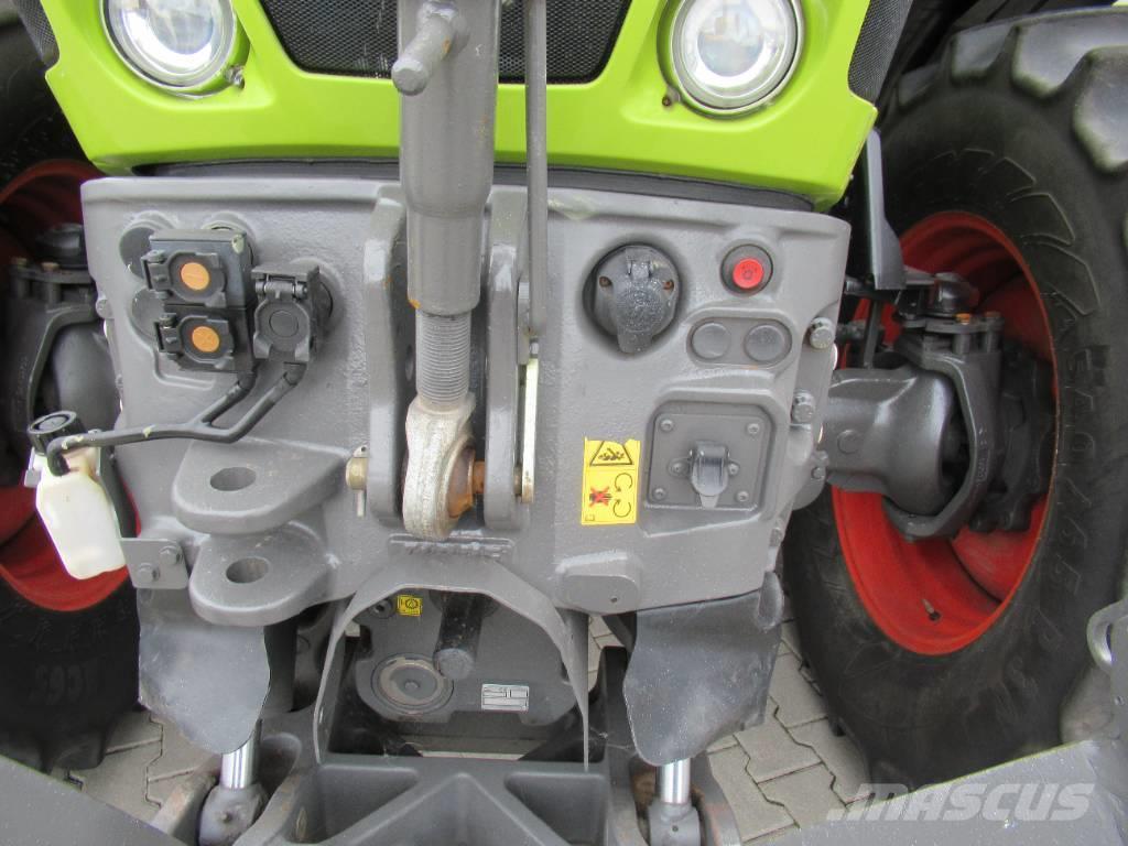 CLAAS Axion 810 Tractores