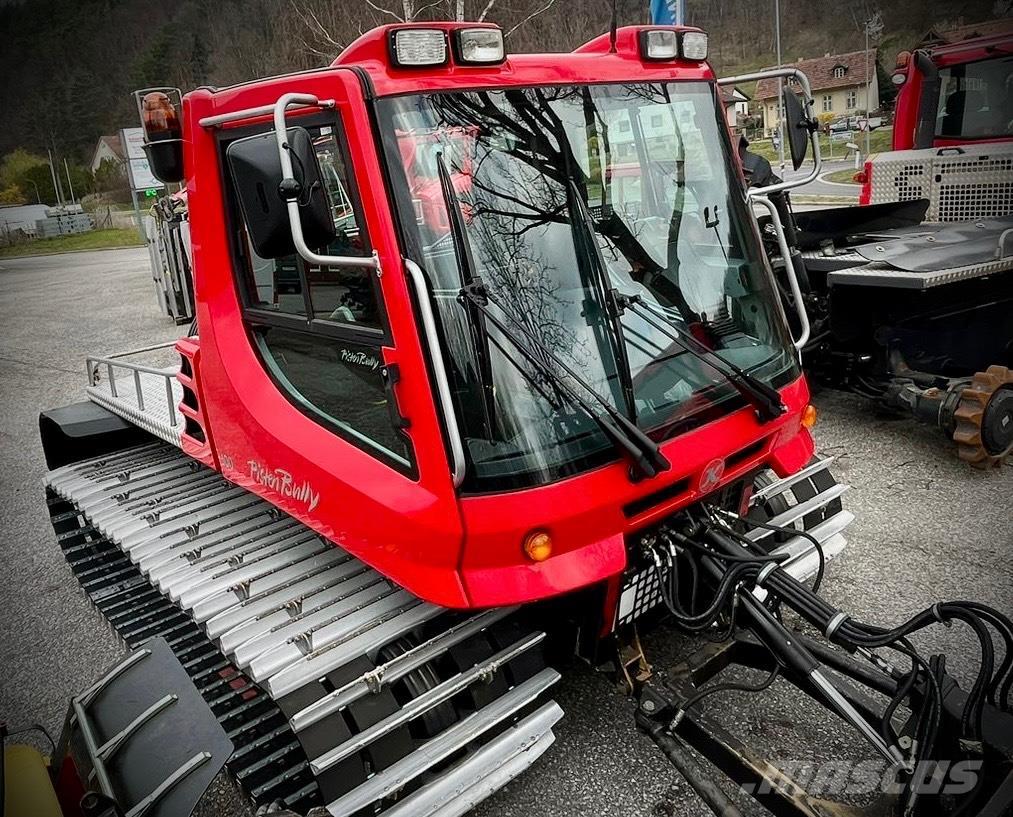  Pisten Bully 100 Barredoras de nieve