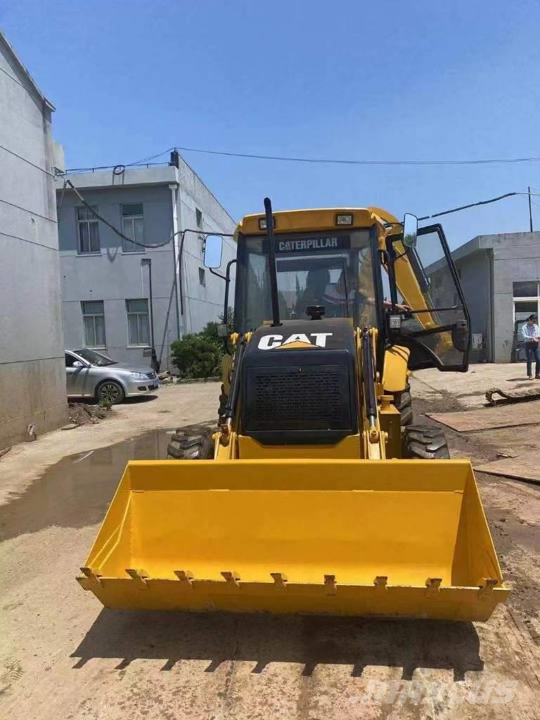 CAT 420F Retrocargadoras