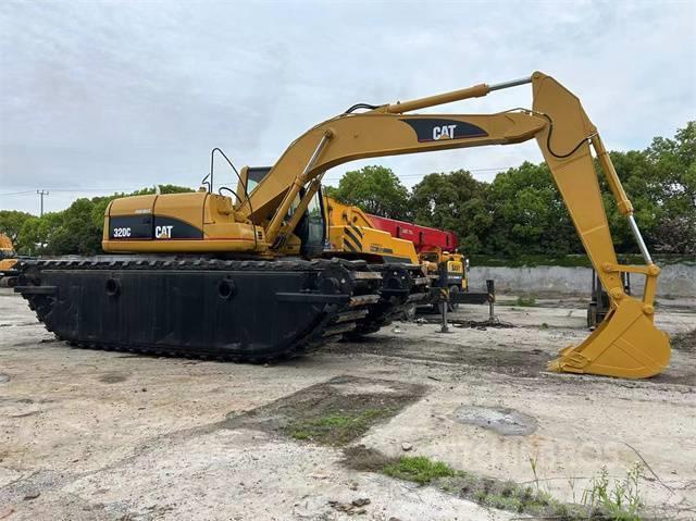 CAT 320 C Excavadoras anfibio