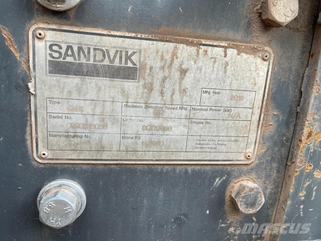 Sandvik QI 341 Trituradoras móviles