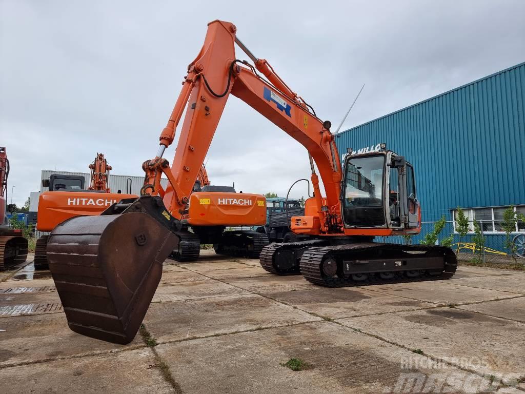 Fiat-Hitachi EX135 Excavadoras sobre orugas