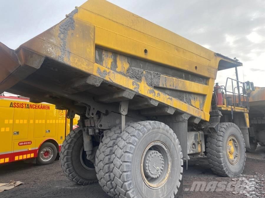 Komatsu HD405-7 Camiones de volteo rigidos