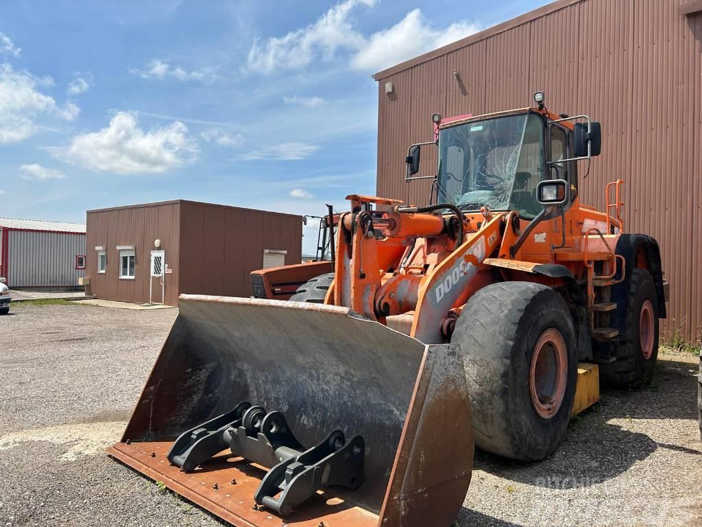 Doosan DL 300 Cargadoras sobre ruedas