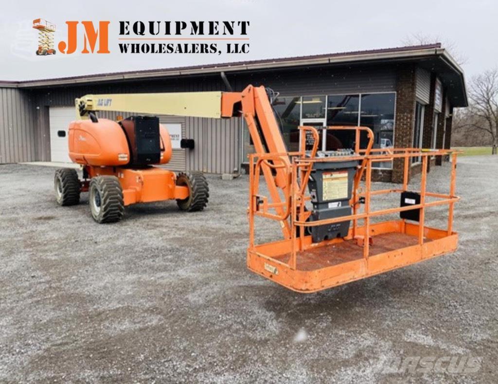 JLG 800 AJ Plataformas con brazo de elevación manual