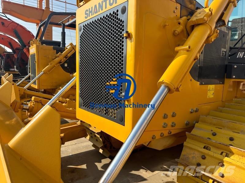 Shantui SD 22 Buldozer sobre oruga