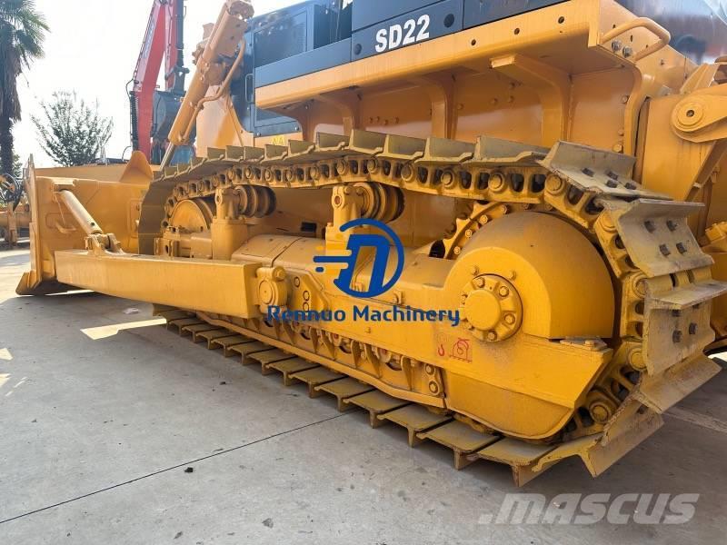 Shantui SD 22 Buldozer sobre oruga