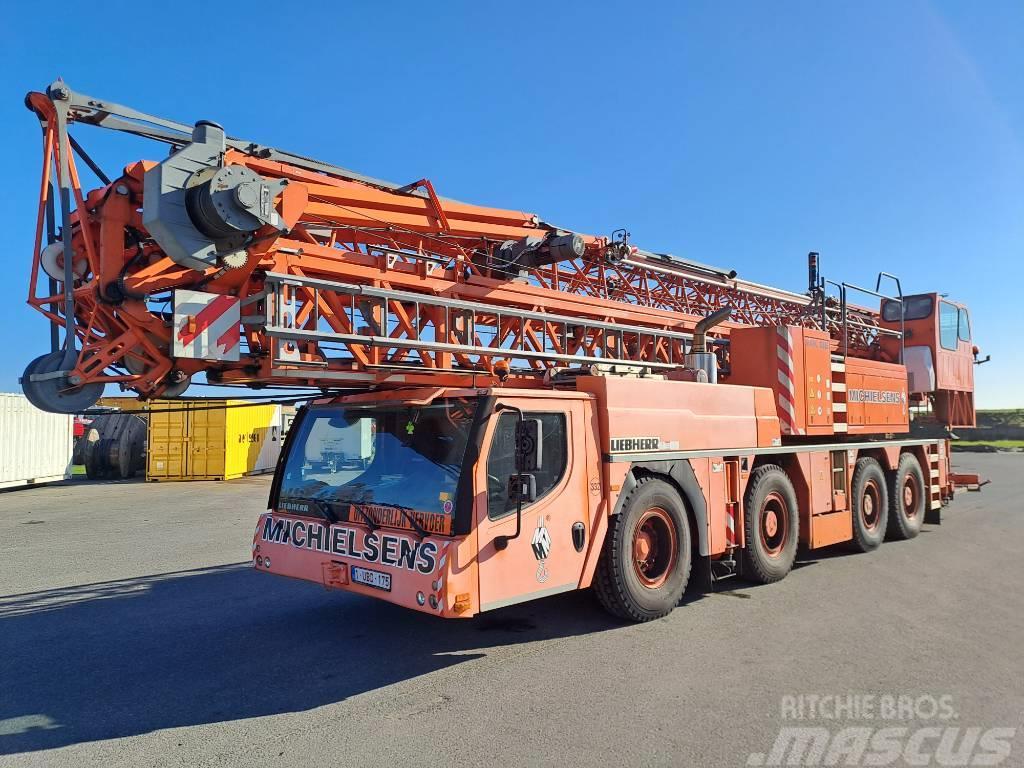 Liebherr MK88 (45m) Grúas automontantes