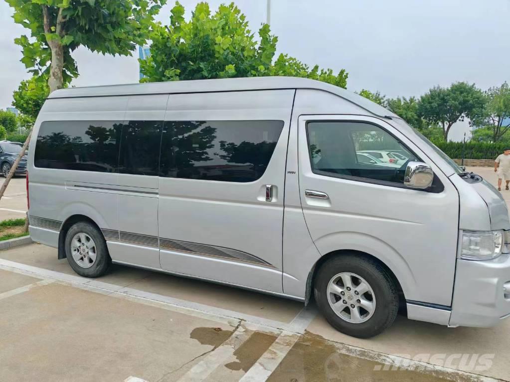 Toyota Coaster Autobuses interurbano