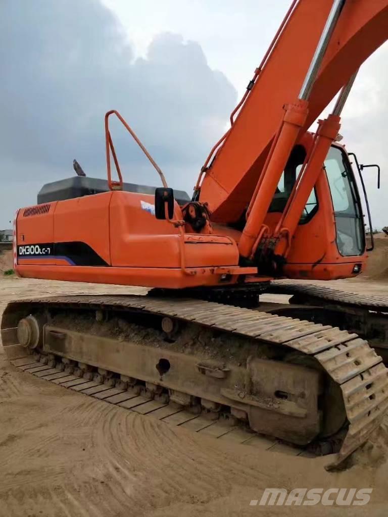 Doosan dx300 Excavadoras sobre orugas