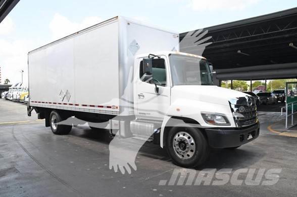 Hino 268 Camiones con caja de remolque