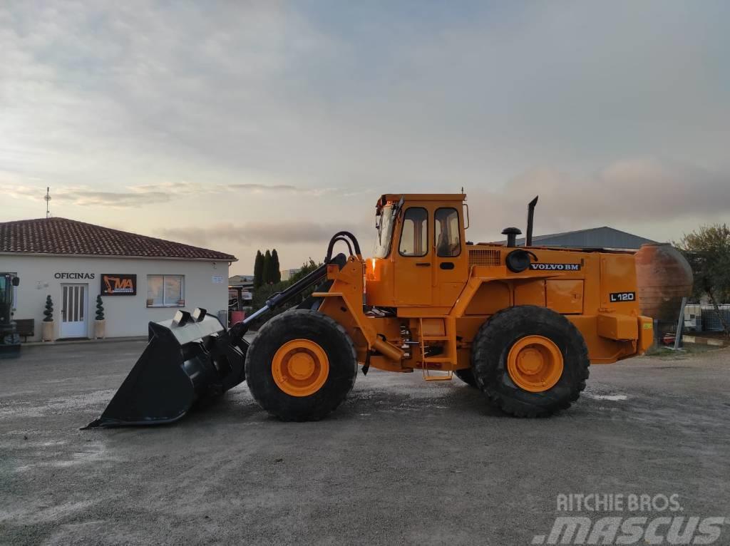 Volvo BM L120 Cargadoras sobre ruedas