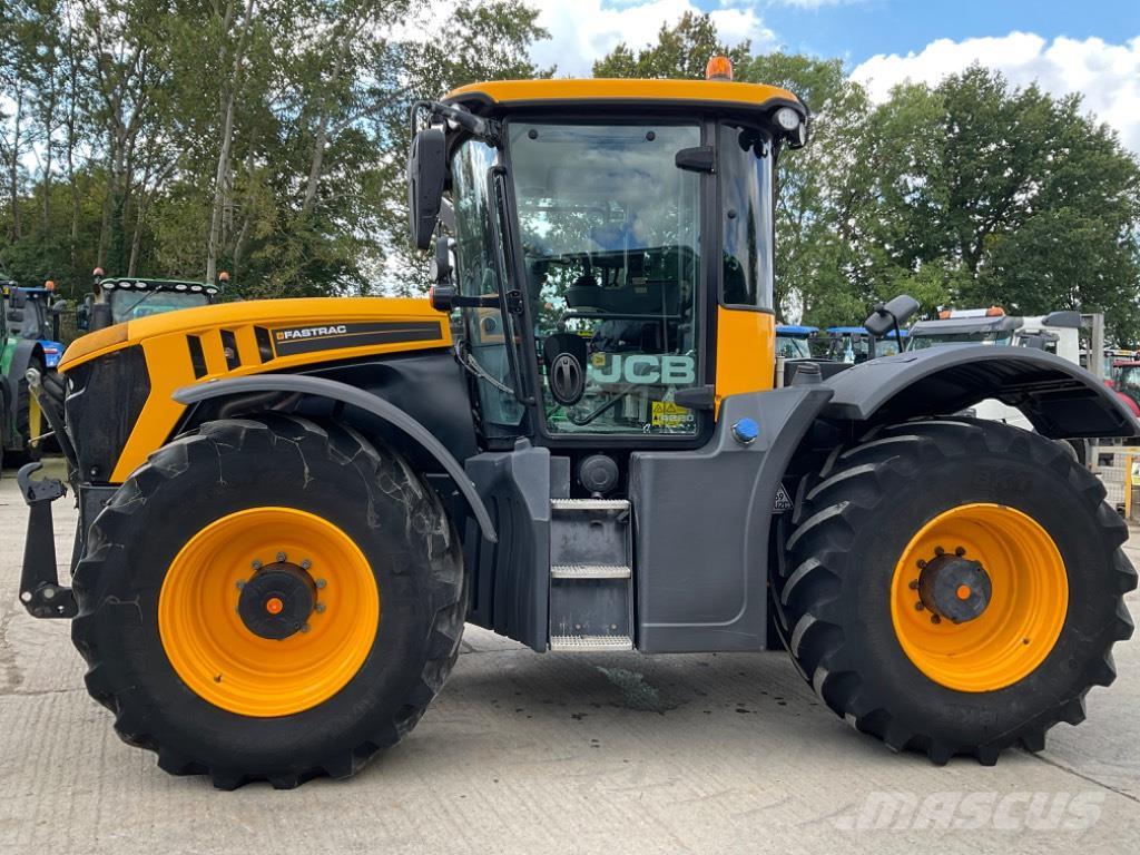 JCB Fastrac 4220 Tractores