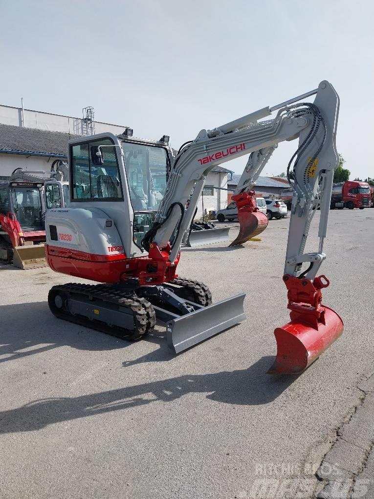 Takeuchi TB230 Miniexcavadoras