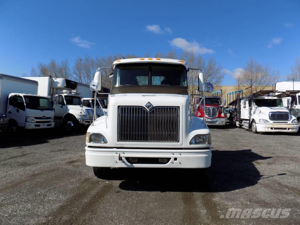 International 9200 i Camiones tractor