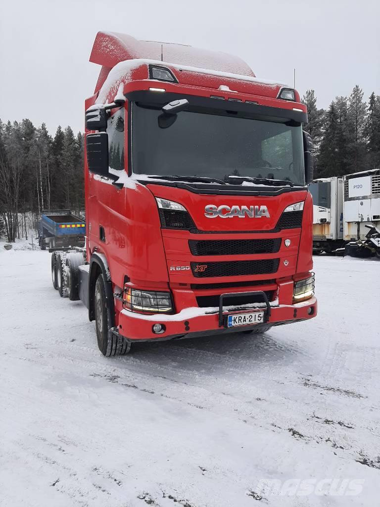 Scania R 650 Camiones con chasís y cabina