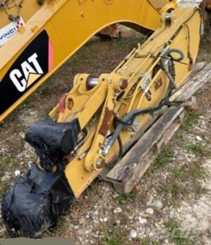 CAT 319 Plataformas y cucharones