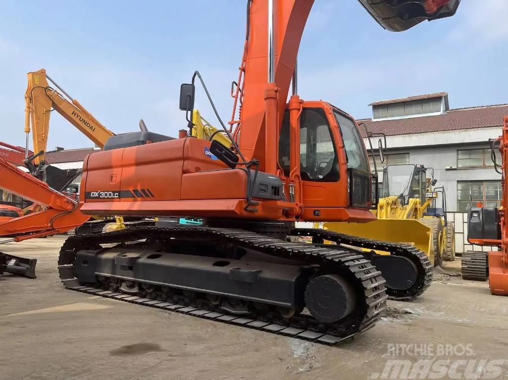 Doosan DX300LC Excavadoras sobre orugas